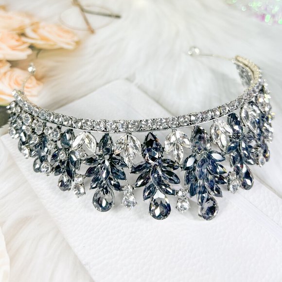 Gray Gemstone Hair Acessories, Silver Wedding Crown Headpiece, Anniversary Gift - Picture 2 of 6